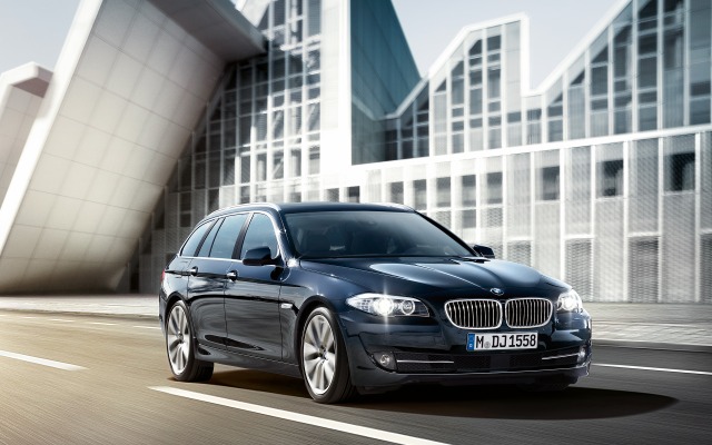 BMW 5 Series Touring. Desktop wallpaper