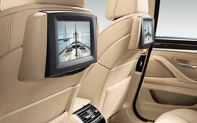 BMW 5 Series Sedan. Desktop wallpaper