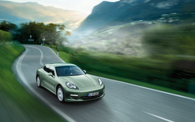 Porsche Panamera 4 Hybrid 2012. Desktop wallpaper