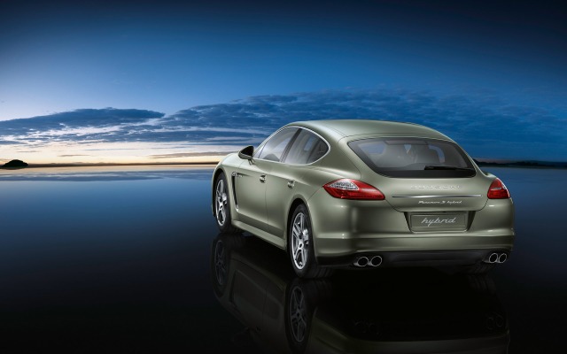 Porsche Panamera 4 Hybrid 2012. Desktop wallpaper
