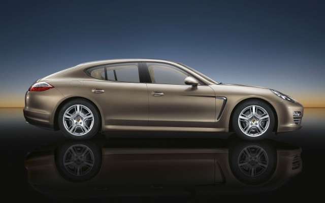 Porsche Panamera 4 2012. Desktop wallpaper
