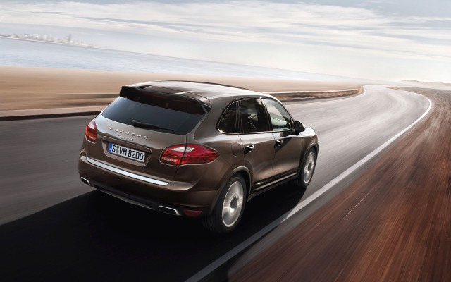 Porsche Cayenne S 2012. Desktop wallpaper