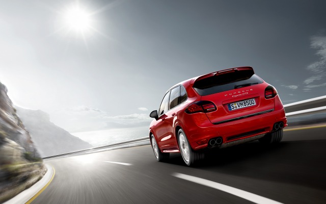 Porsche Cayenne GTS 2012. Desktop wallpaper