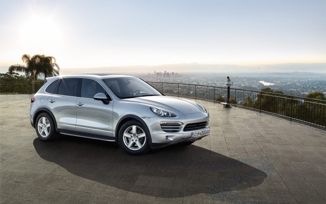 Porsche Cayenne 2012. Desktop wallpaper