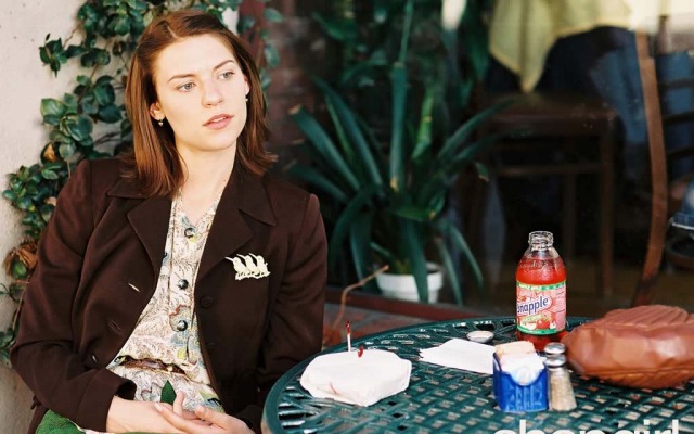 Shopgirl. Desktop wallpaper