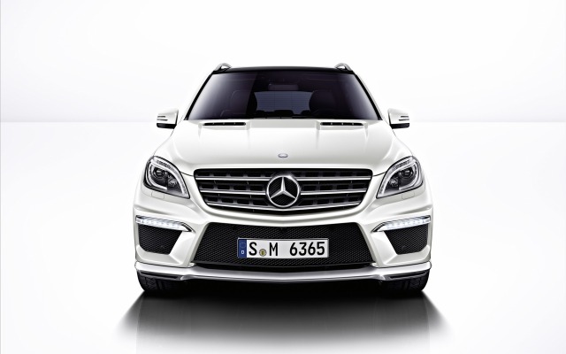 Mercedes-Benz ML 63 AMG 2012. Desktop wallpaper