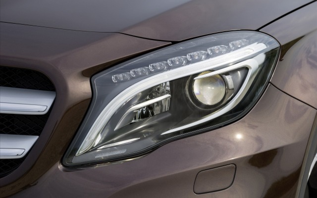 Mercedes-Benz GLA-Class 2015. Desktop wallpaper