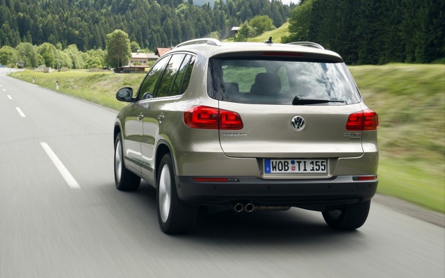 Volkswagen Touareg 2012. Desktop wallpaper