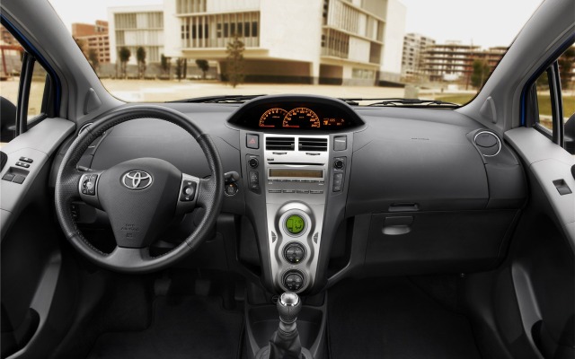 Toyota Yaris 2010. Desktop wallpaper