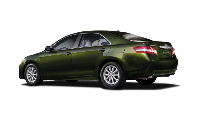 Toyota Camry 2010. Desktop wallpaper