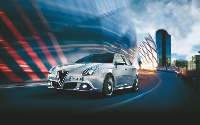 Alfa Romeo Giulietta 2014. Desktop wallpaper