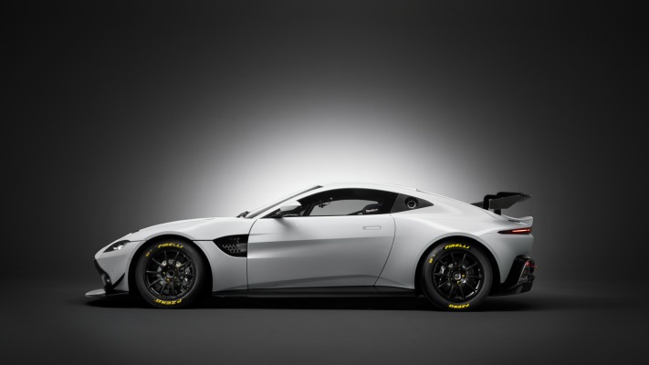 Aston Martin. Desktop wallpaper