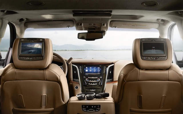 Cadillac Escalade Platinum 2015. Desktop wallpaper