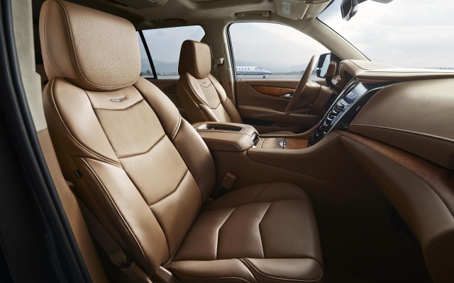 Cadillac Escalade Platinum 2015. Desktop wallpaper