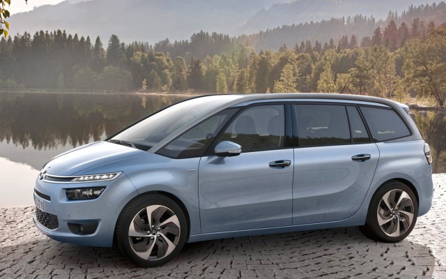 Citroën Grand C4 Picasso 2014. Desktop wallpaper