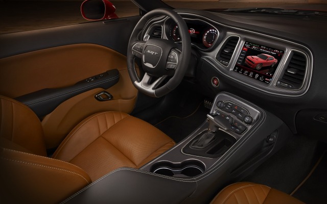 Dodge Challenger SRT 2015. Desktop wallpaper