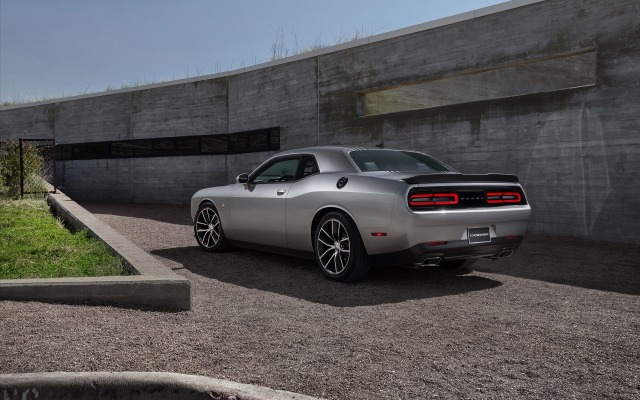 Dodge Challenger 2015. Desktop wallpaper