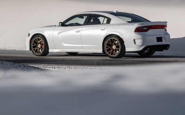 Dodge Charger SRT Hellcat 2015. Desktop wallpaper