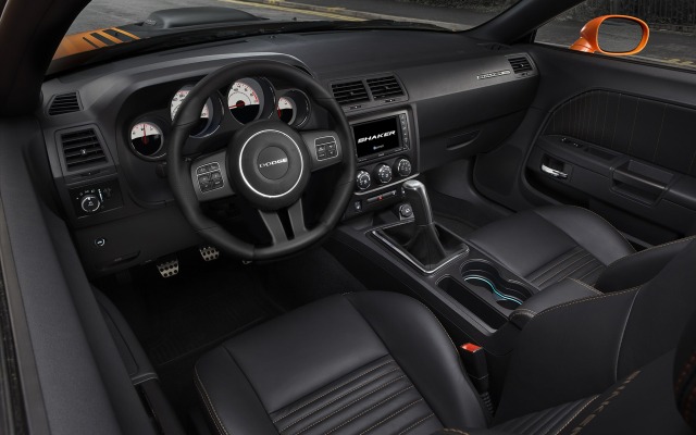 Dodge Challenger RT Shaker 2014. Desktop wallpaper