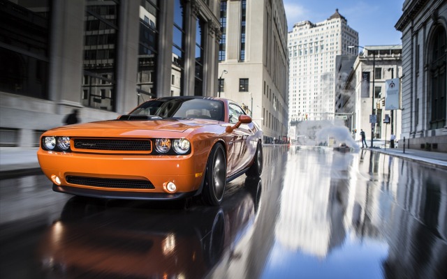 Dodge Challenger RT Shaker 2014. Desktop wallpaper
