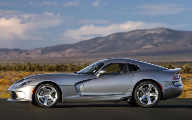 Dodge Viper SRT 2015. Desktop wallpaper