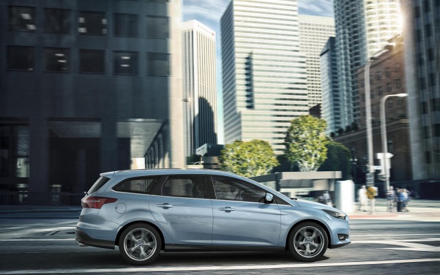 Ford Focus Wagon 2015. Desktop wallpaper