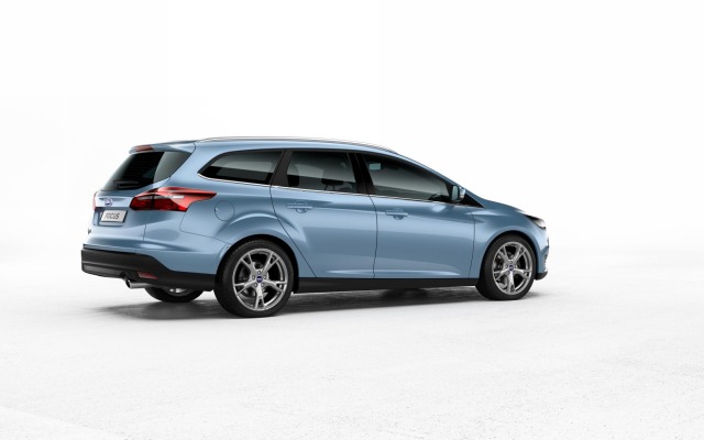 Ford Focus Wagon 2015. Desktop wallpaper