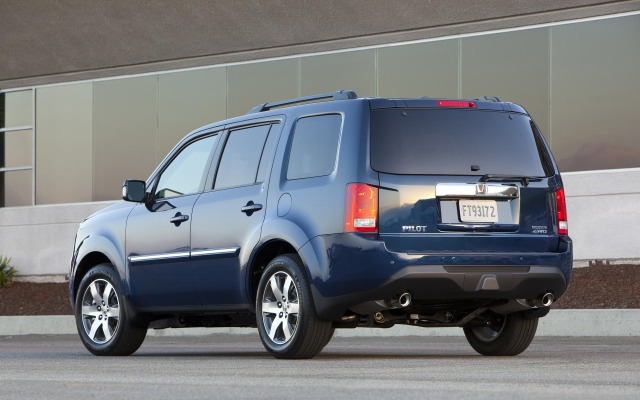 Honda Pilot 2015. Desktop wallpaper