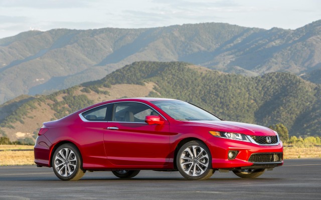 Honda Accord 2015. Desktop wallpaper
