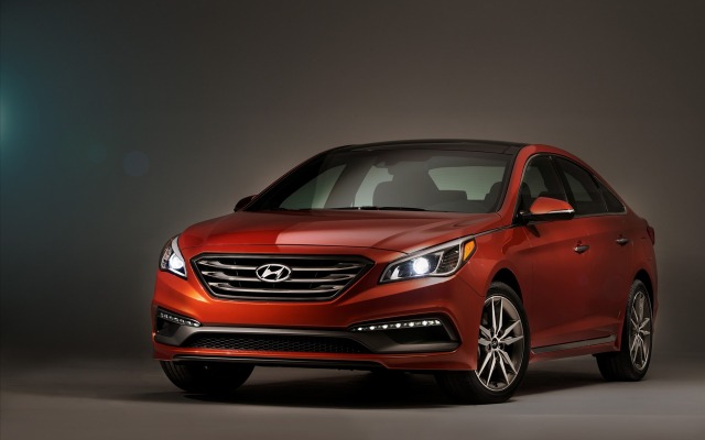 Hyundai Sonata 2015. Desktop wallpaper
