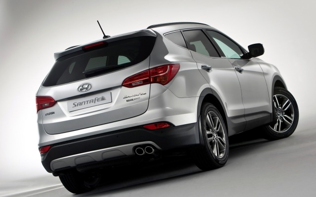 Hyundai Santa Fe 2013. Desktop wallpaper