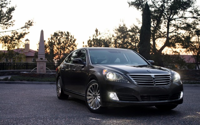 Hyundai Equus 2015. Desktop wallpaper