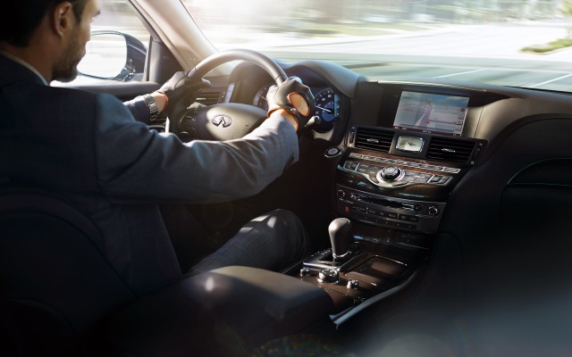 Infiniti Q70L 2015. Desktop wallpaper