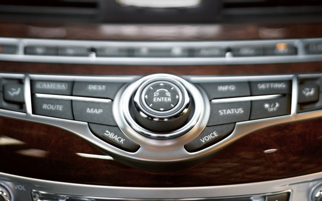 Infiniti Q70 Hybrid 2015. Desktop wallpaper