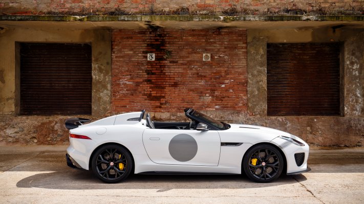 Jaguar. Desktop wallpaper
