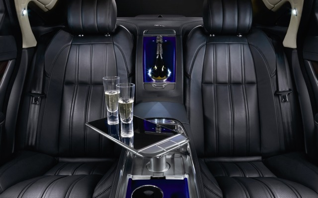 Jaguar XJ Ultimate 2013. Desktop wallpaper