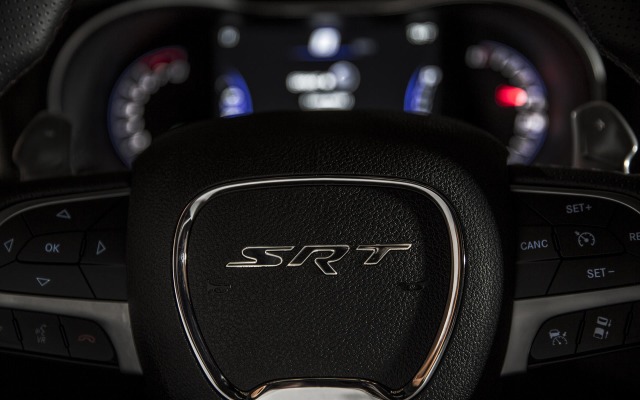 Jeep Grand Cherokee SRT 2015. Desktop wallpaper