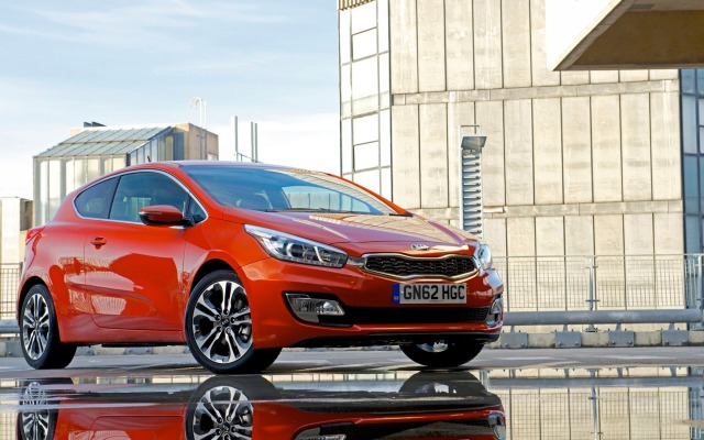 Kia Pro Cee'd 2014. Desktop wallpaper