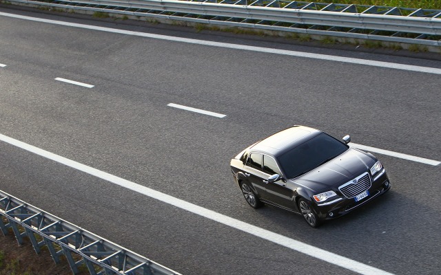 Lancia Thema 2012. Desktop wallpaper