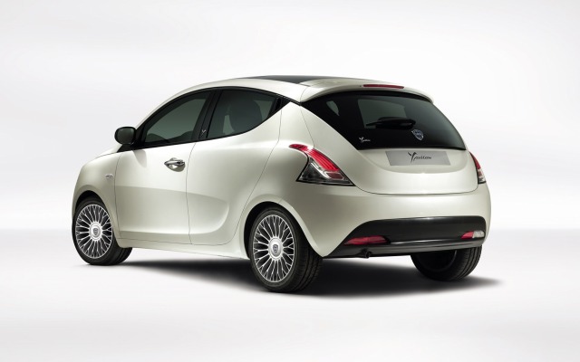 Lancia Ypsilon 2012. Desktop wallpaper