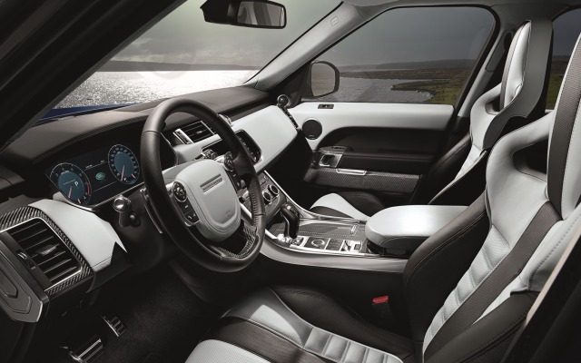 Land Rover Range Rover Sport SVR 2015. Desktop wallpaper