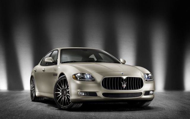 Maserati Quattroporte Sport GT S Awards Edition 2011. Desktop wallpaper