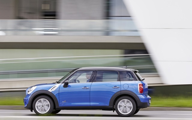 MINI Cooper Countryman ALL4 2013. Desktop wallpaper