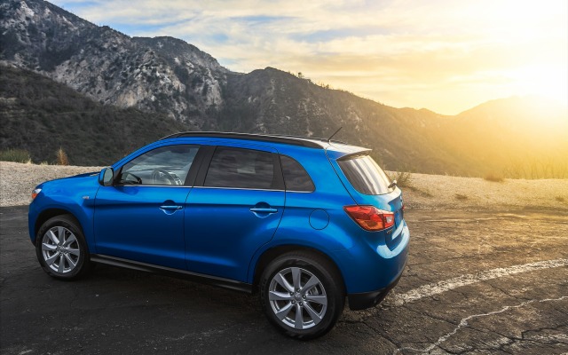 Mitsubishi Outlander Sport SE 2015. Desktop wallpaper