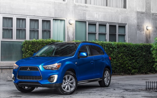 Mitsubishi Outlander Sport SE 2015. Desktop wallpaper