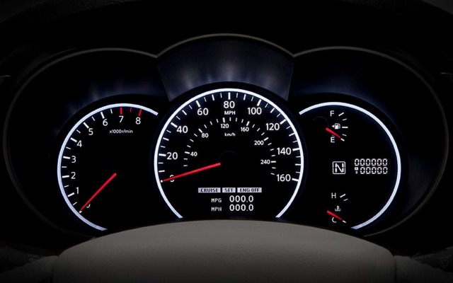 Nissan Quest 2011. Desktop wallpaper