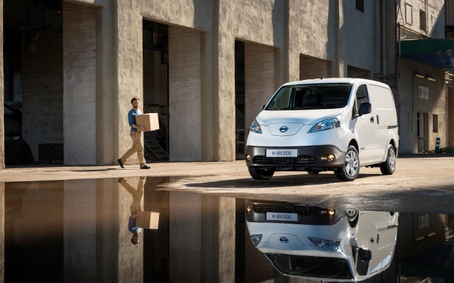 Nissan e-NV200 2015. Desktop wallpaper