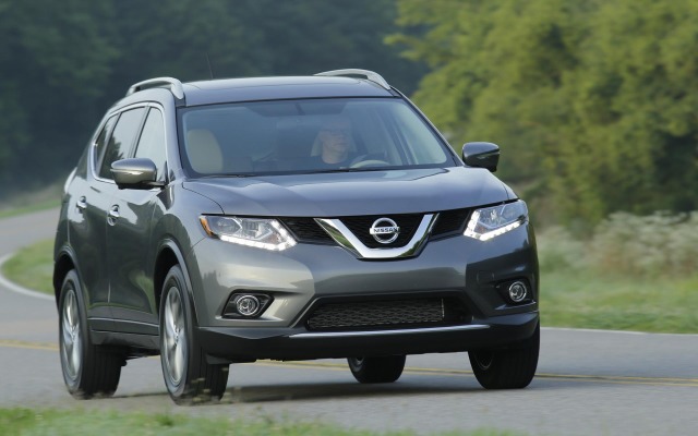 Nissan Rogue SL 2015. Desktop wallpaper