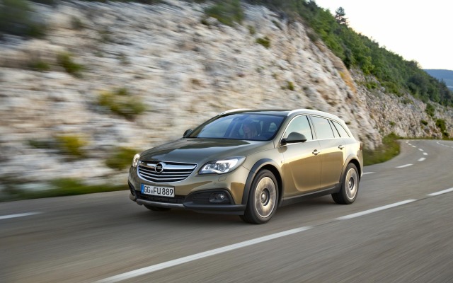 Opel Insignia Country Tourer 2014. Desktop wallpaper