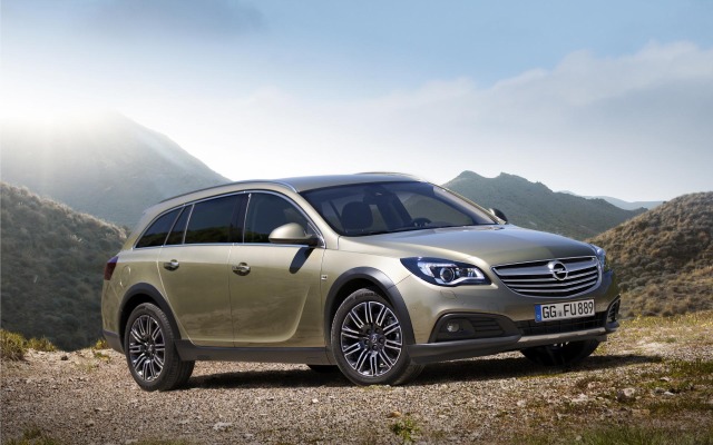 Opel Insignia Country Tourer 2014. Desktop wallpaper
